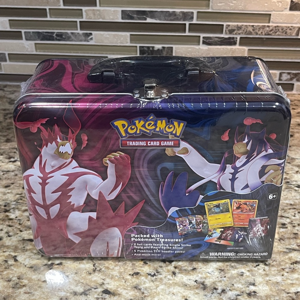 2021 BattleStyles Treasure Lunch Box!